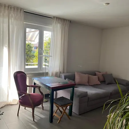 Lorraine Apartment *