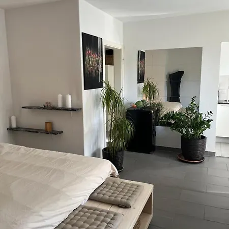 Lorraine Apartment